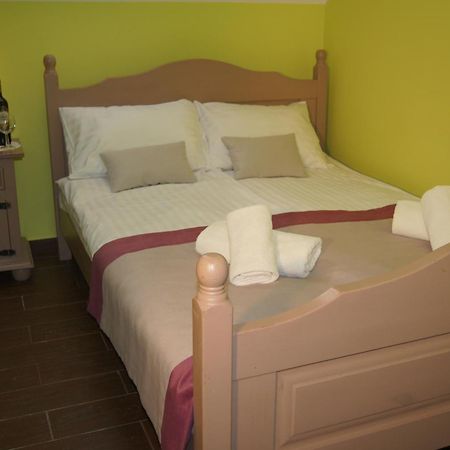 Hotel Pod Herbem -Pokoje Ozonowane เบียวิสตอก ห้อง รูปภาพ