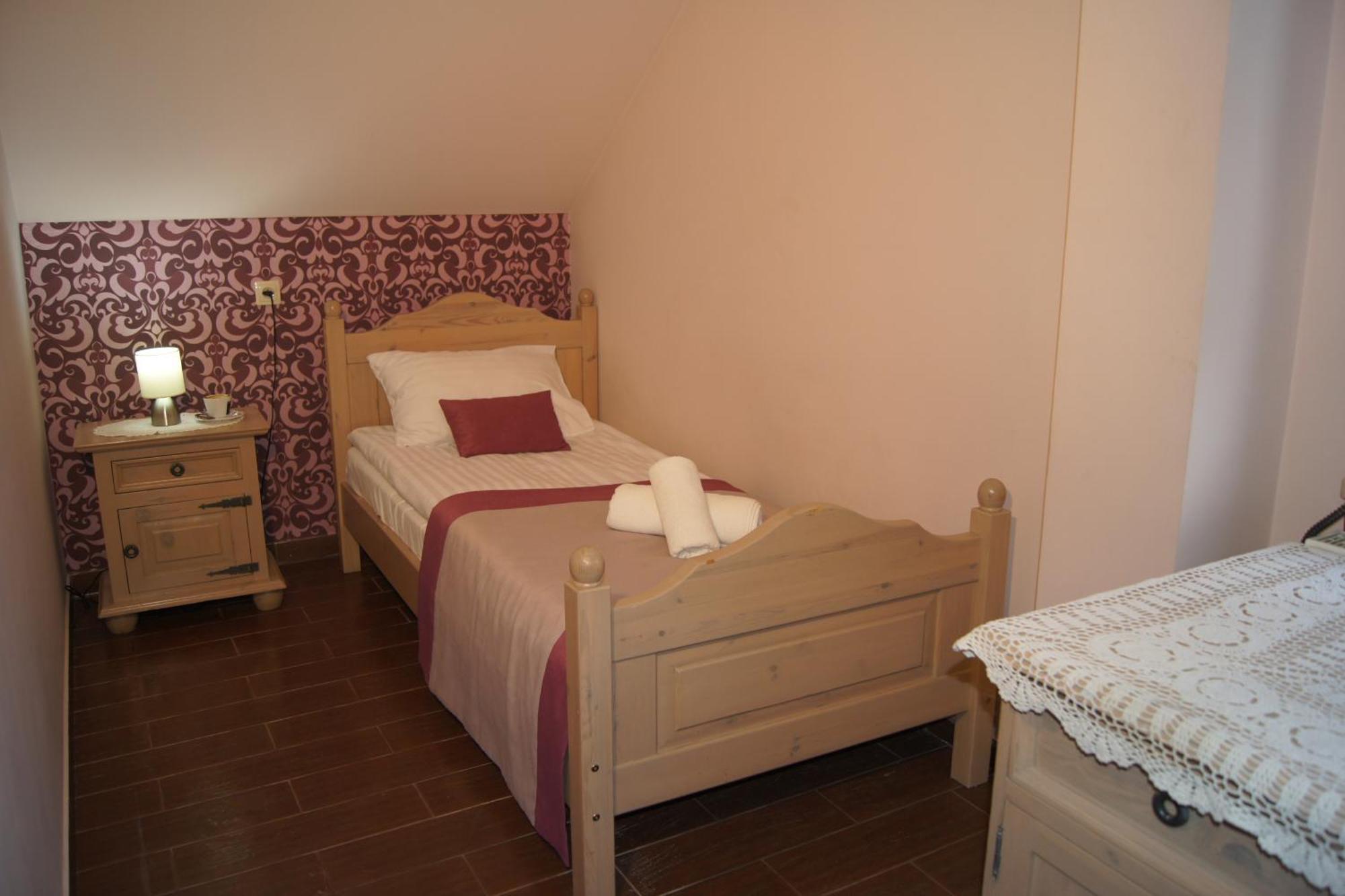Hotel Pod Herbem -Pokoje Ozonowane เบียวิสตอก ห้อง รูปภาพ
