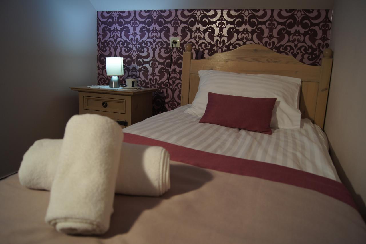 Hotel Pod Herbem -Pokoje Ozonowane เบียวิสตอก ห้อง รูปภาพ