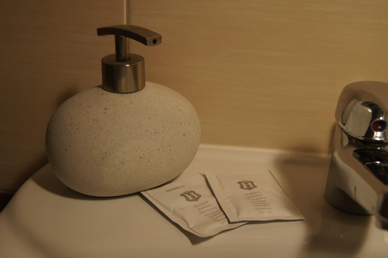 Hotel Pod Herbem -Pokoje Ozonowane เบียวิสตอก ภายนอก รูปภาพ
