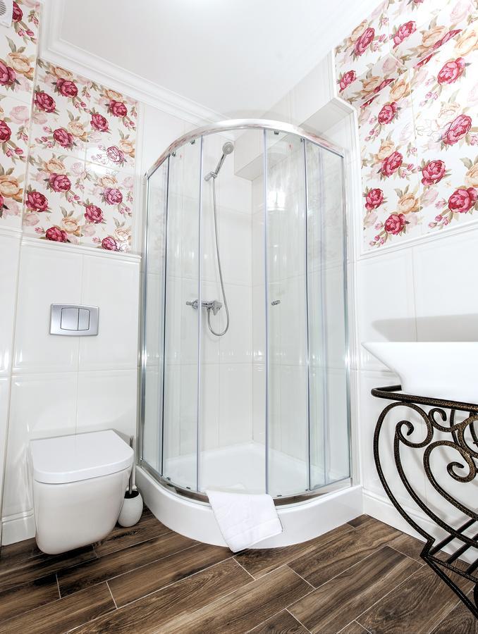 Hotel Pod Herbem -Pokoje Ozonowane เบียวิสตอก ภายนอก รูปภาพ